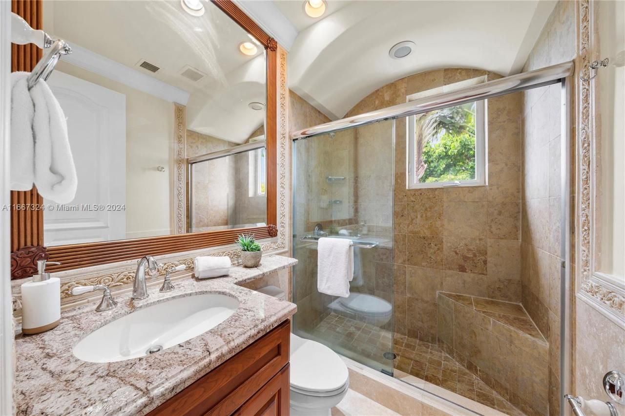 5770 La Luneta Ave, Miami, FL 33155 Photo