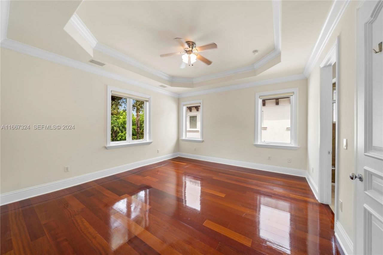 5770 La Luneta Ave, Miami, FL 33155 Photo