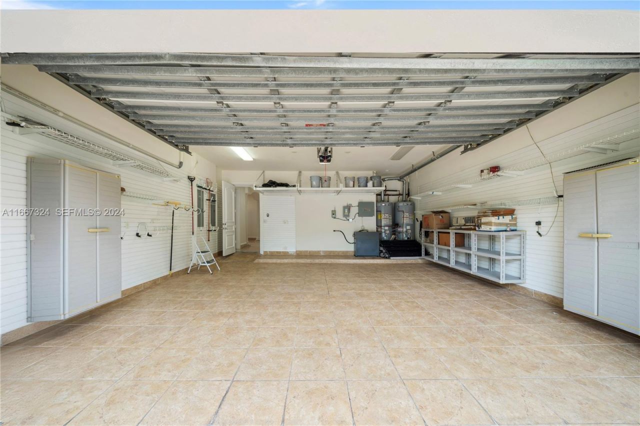 5770 La Luneta Ave, Miami, FL 33155 Photo