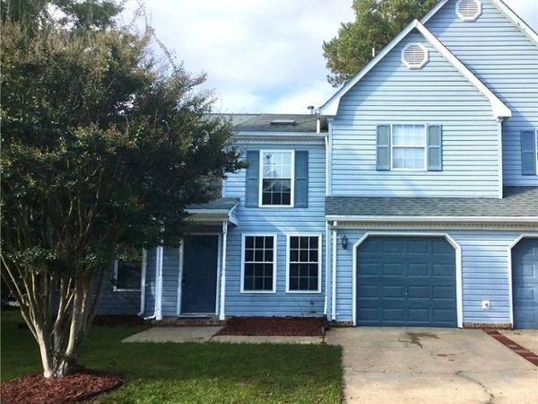 310 Ferguson Bend, Oyster, VA 23693