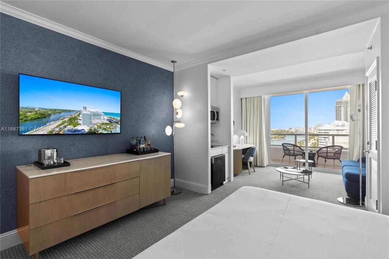 4401 Collins Ave, Unit 1709, Miami Beach, FL 33140 Photo