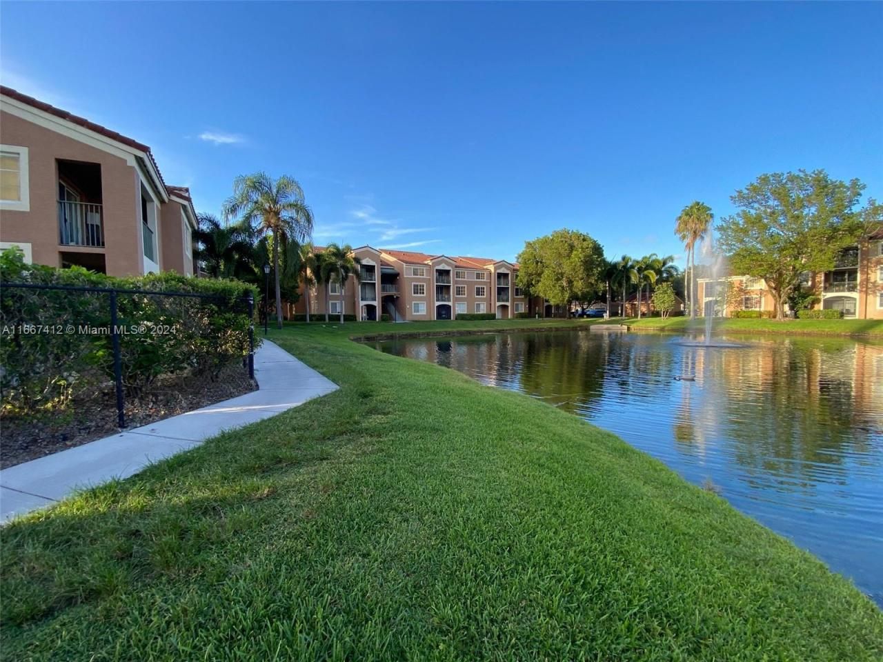 4848 N State Road 7, Unit 4305, Coconut Creek, FL 33073 Photo