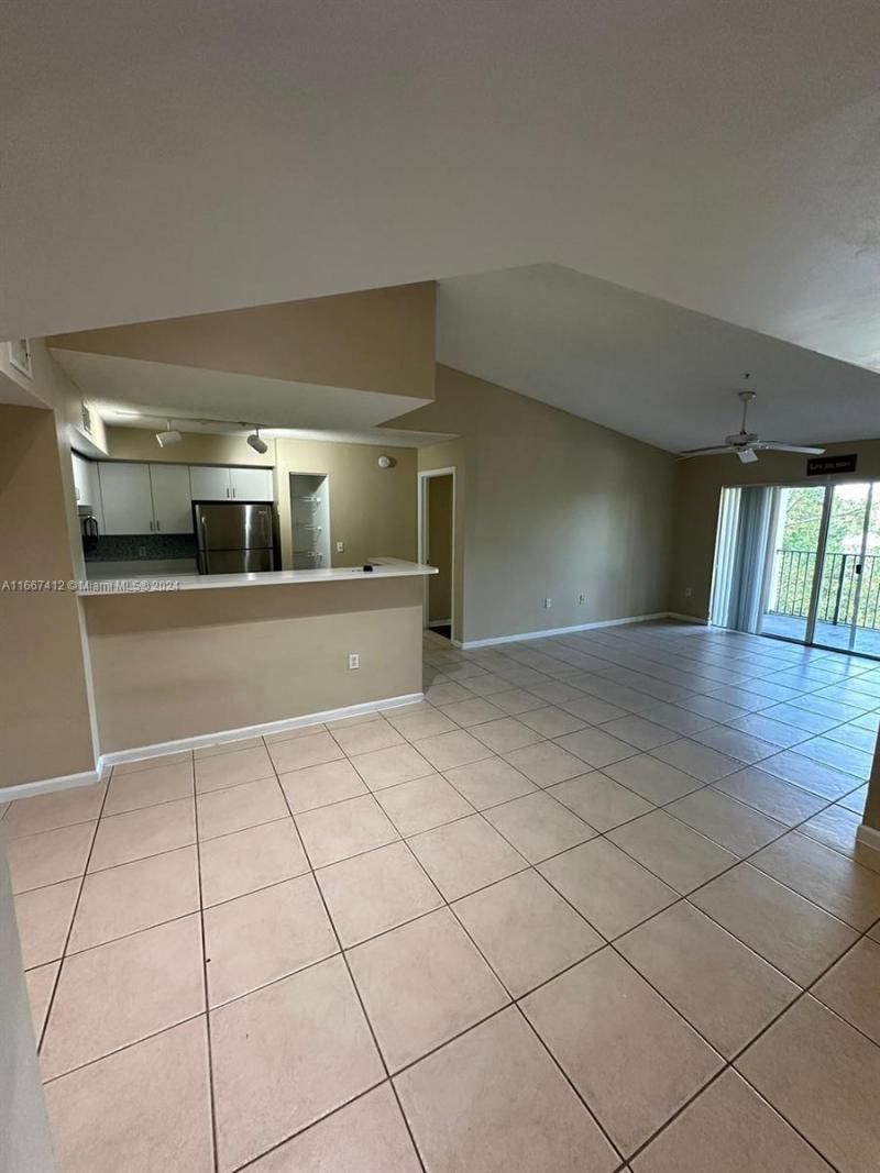 4848 N State Road 7, Unit 4305, Coconut Creek, FL 33073 Photo