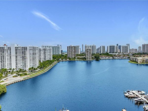 2750 NE 183rd St, Unit 1910, Aventura, FL 33160