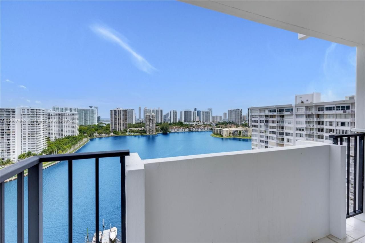 2750 NE 183rd St, Unit 1910, Aventura, FL 33160 Photo