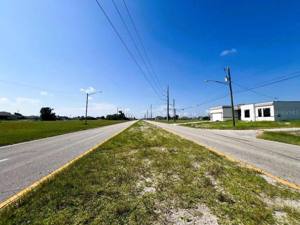 2713 Santa Barbara Boulevard N, Cape Coral, FL 33993 Photo