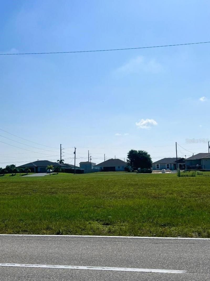 2713 Santa Barbara Boulevard N, Cape Coral, FL 33993 Photo