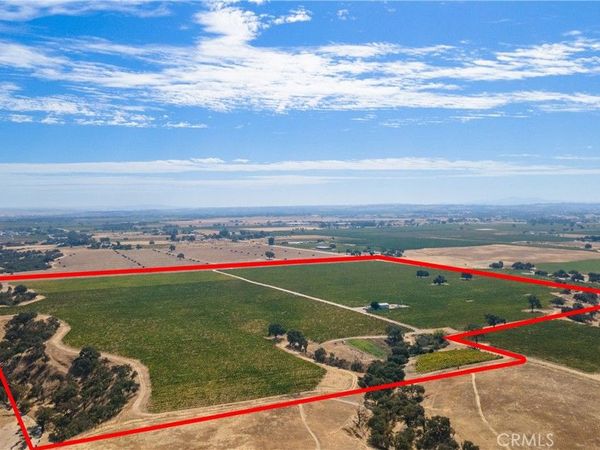 1600 Adobe Road, Paso Robles, CA 93446