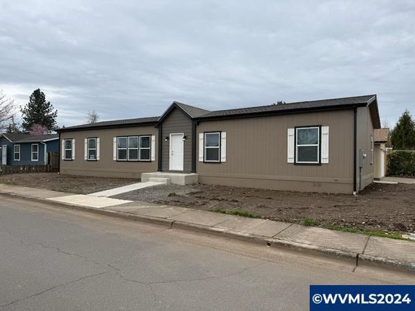 2544 Rosebay St, Eugene, OR 97402