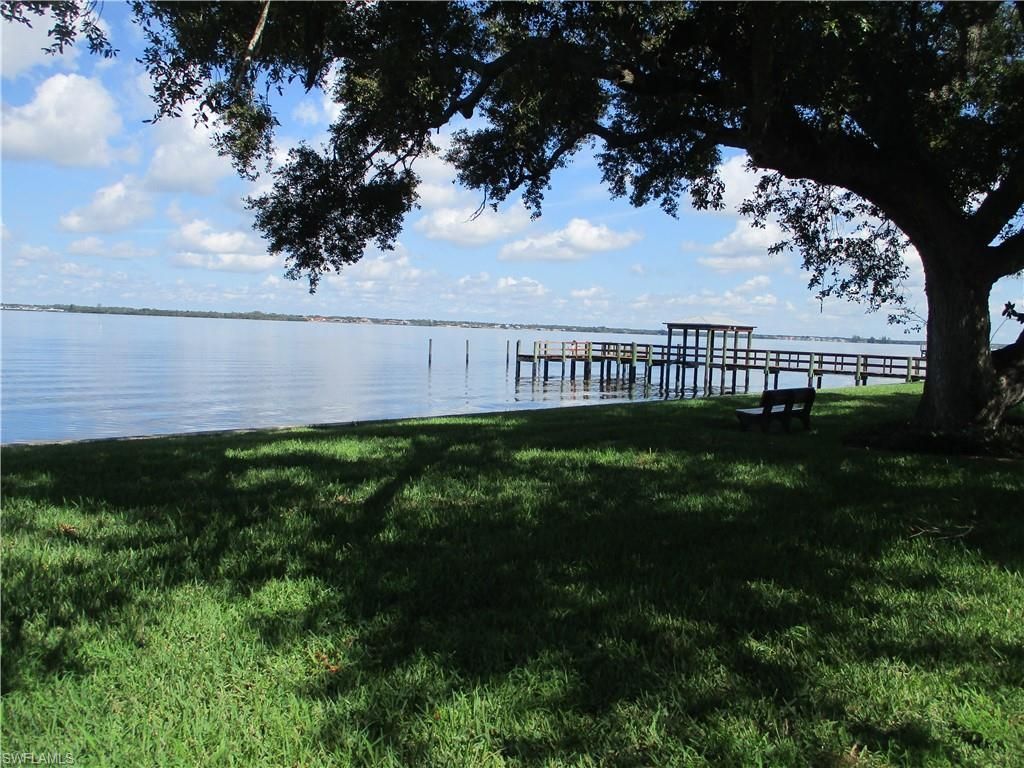 3225 E Riverside Dr, Unit 27B, Fort Myers, FL 33916 Photo