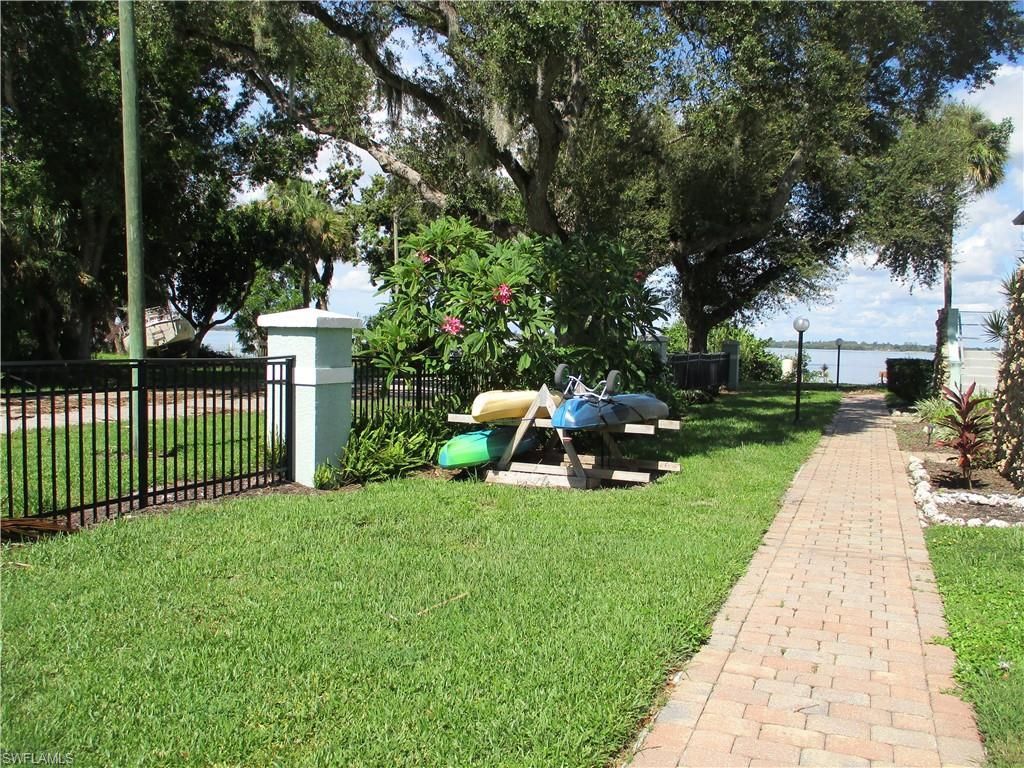 3225 E Riverside Dr, Unit 27B, Fort Myers, FL 33916 Photo
