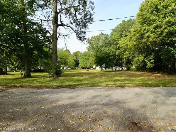 119 ANDRES Street, Chesaning Vlg, MI 48616