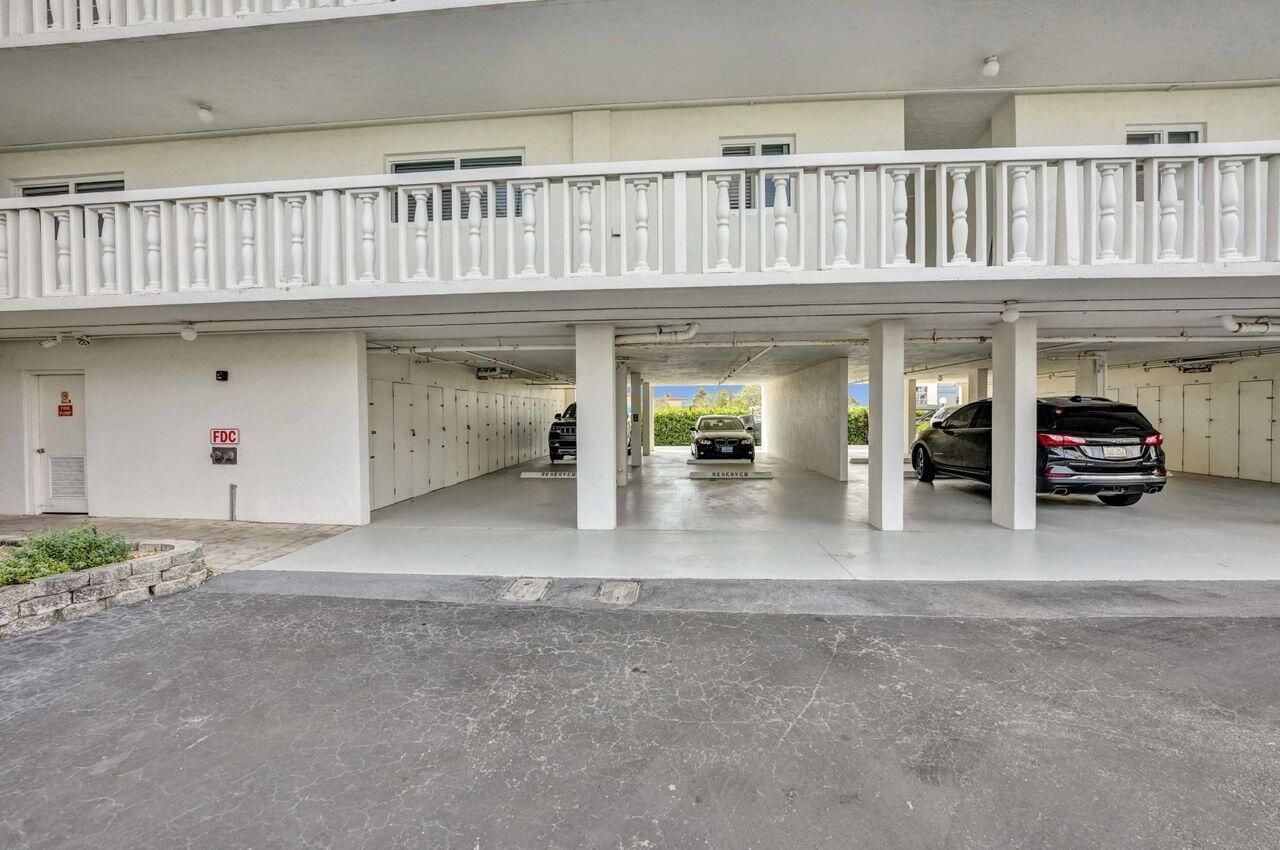 301 Lake Shore Drive, Unit 809, Lake Park, FL 33403 Photo