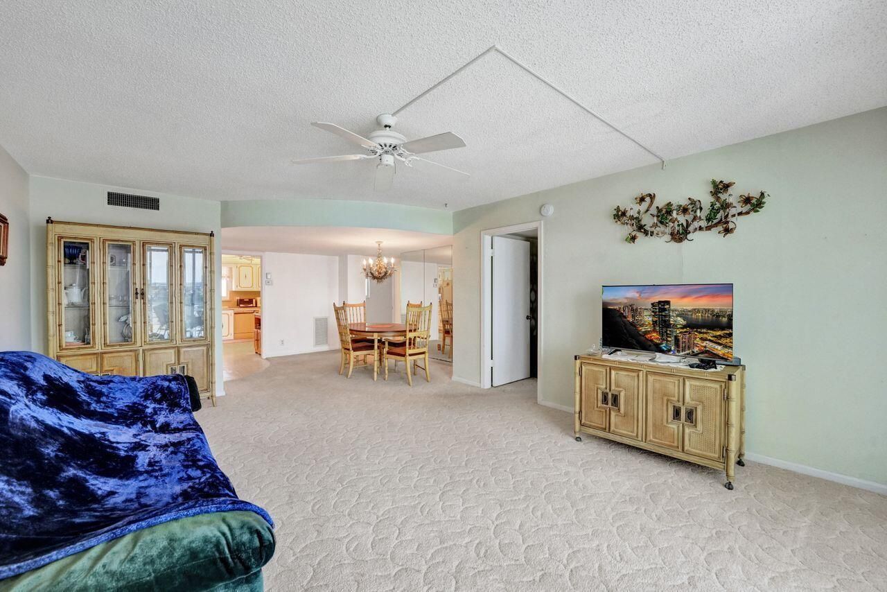 301 Lake Shore Drive, Unit 809, Lake Park, FL 33403 Photo