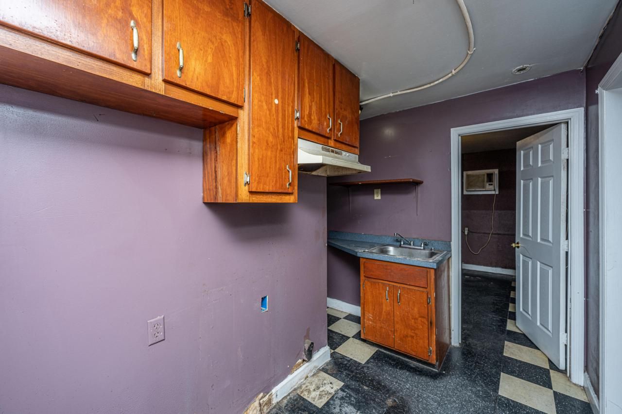 113 America Street Photo 13