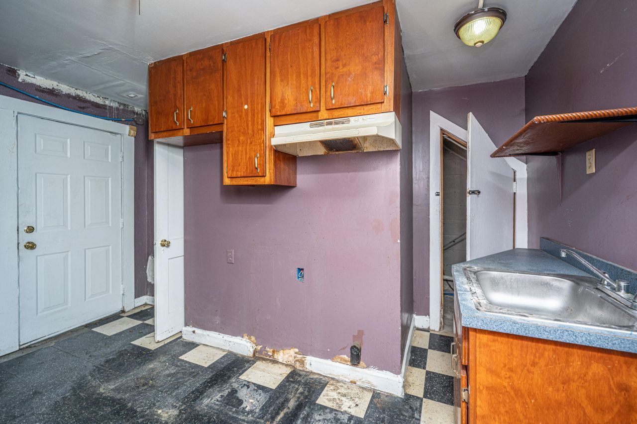 113 America Street Photo 14