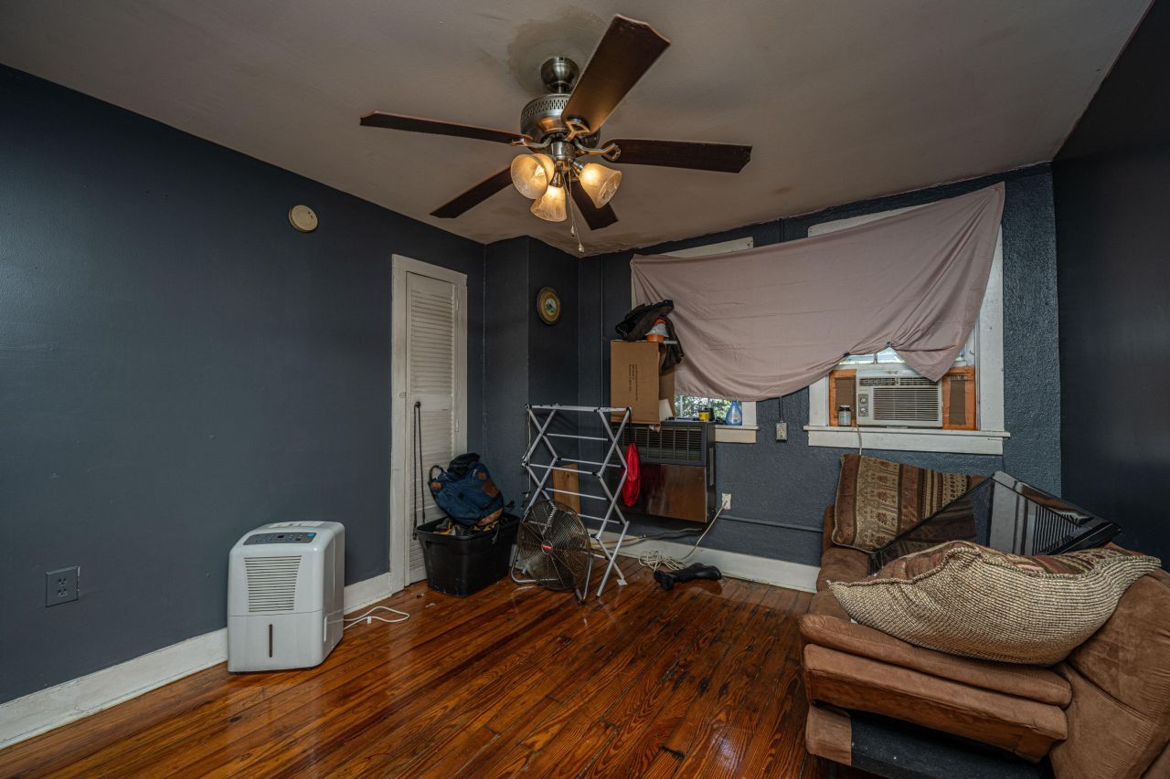 113 America Street Photo 18