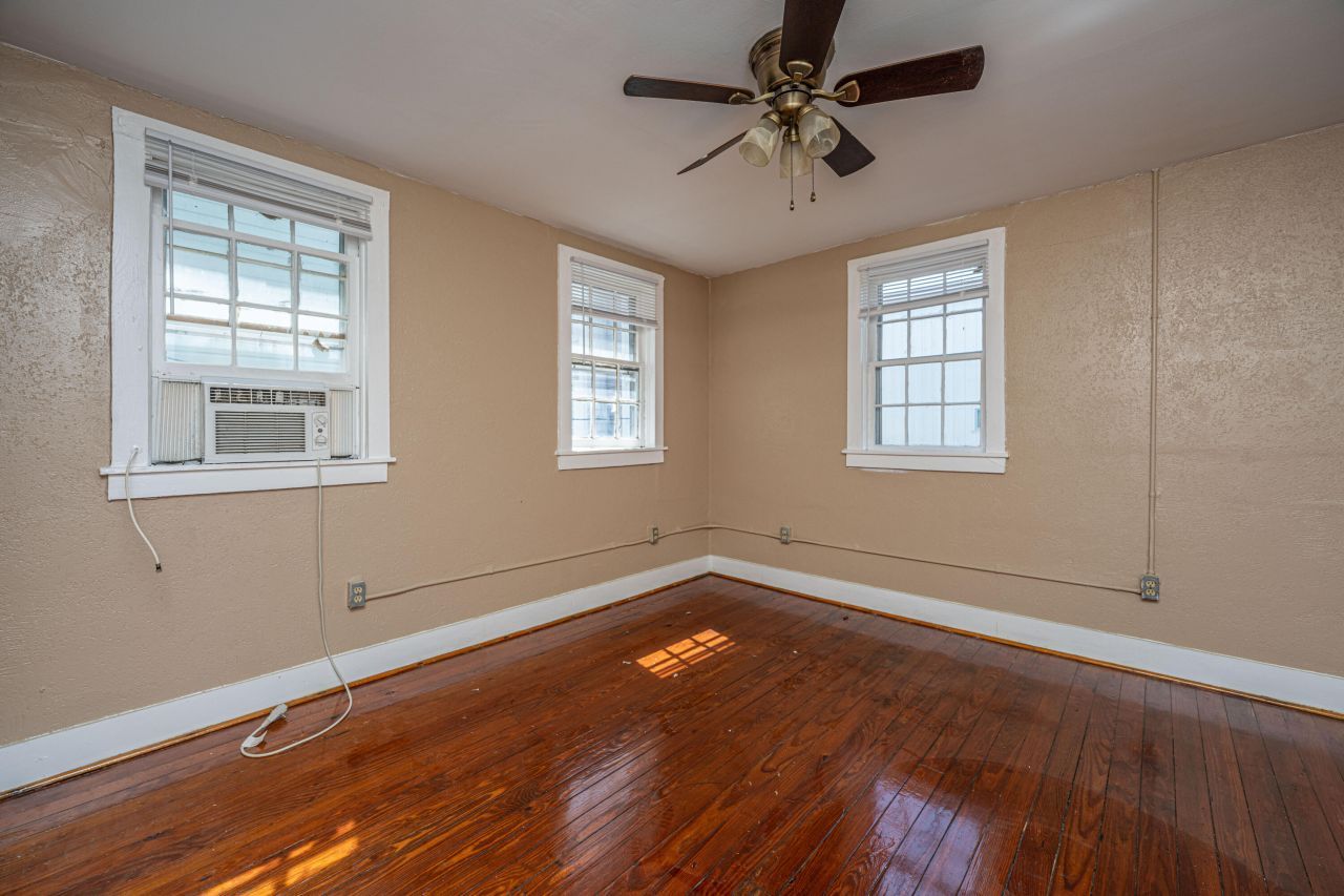 113 America Street Photo 31