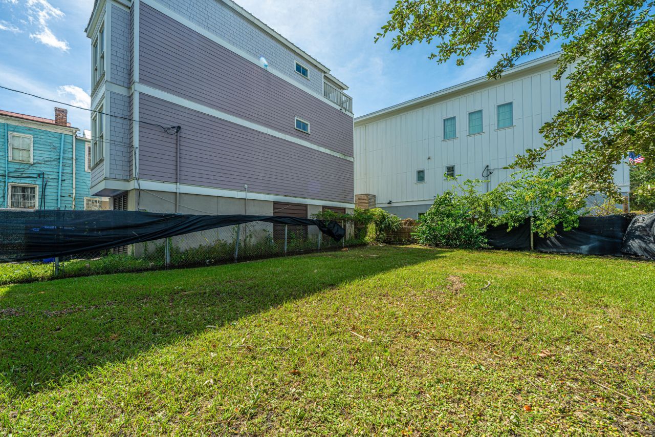 113 America Street Photo 33