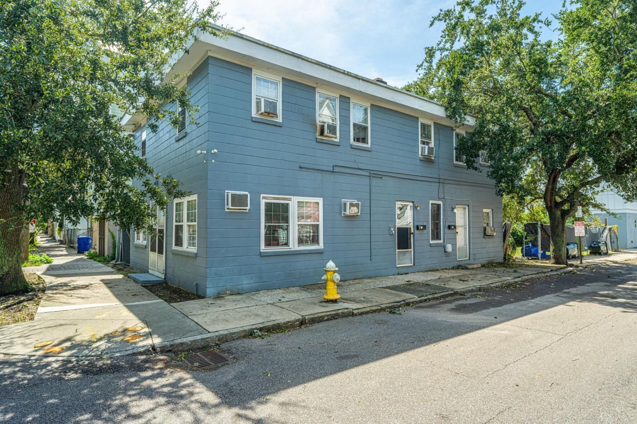 113 America Street Photo 6