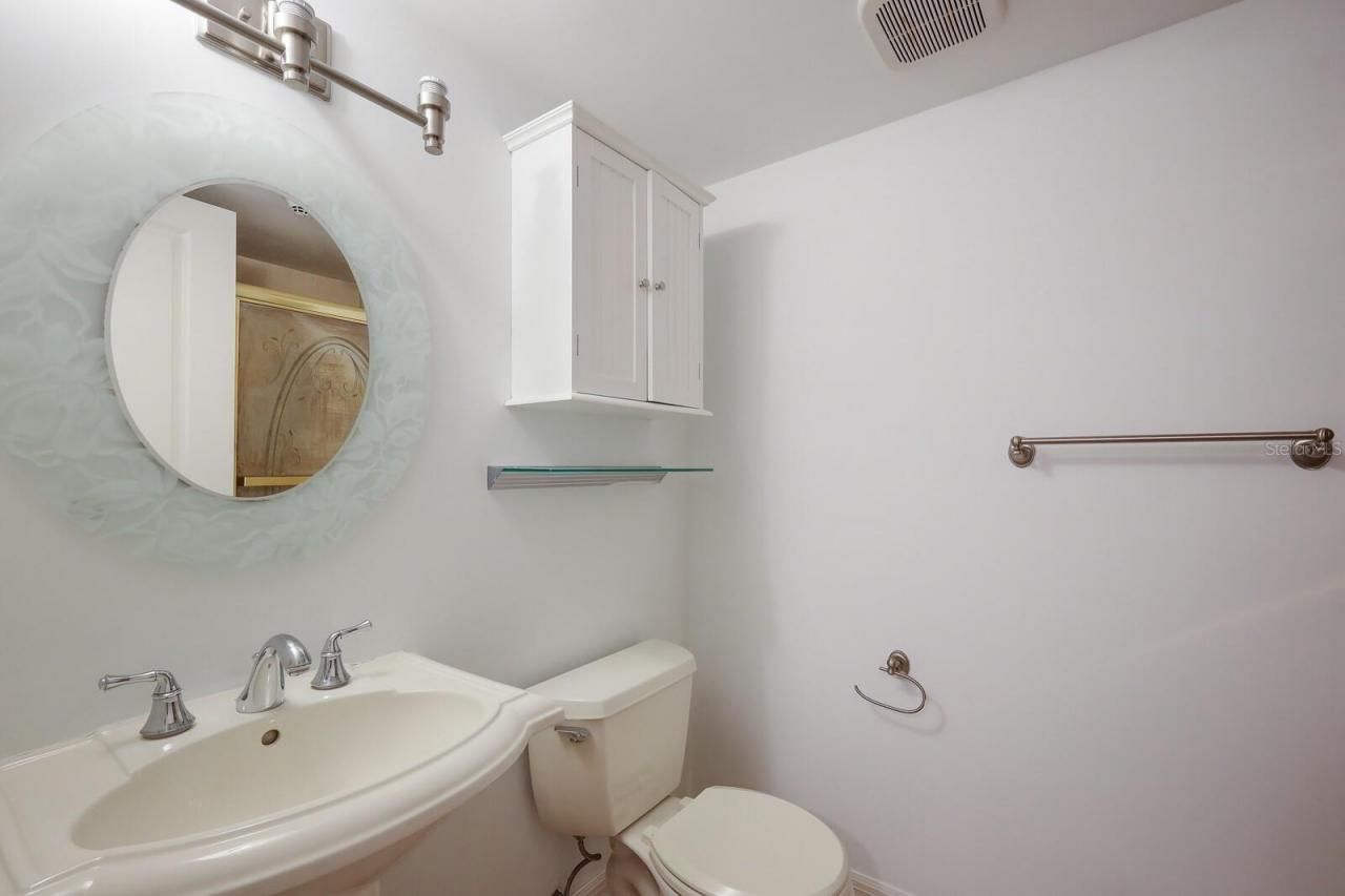 1542 Oak Street, Unit 6, Sarasota, FL 34236 Photo