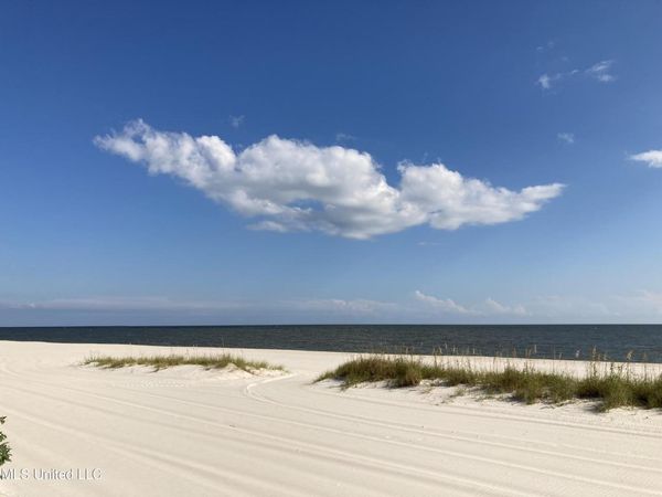 Nsn Village Lane, Pass Christian, MS 39571