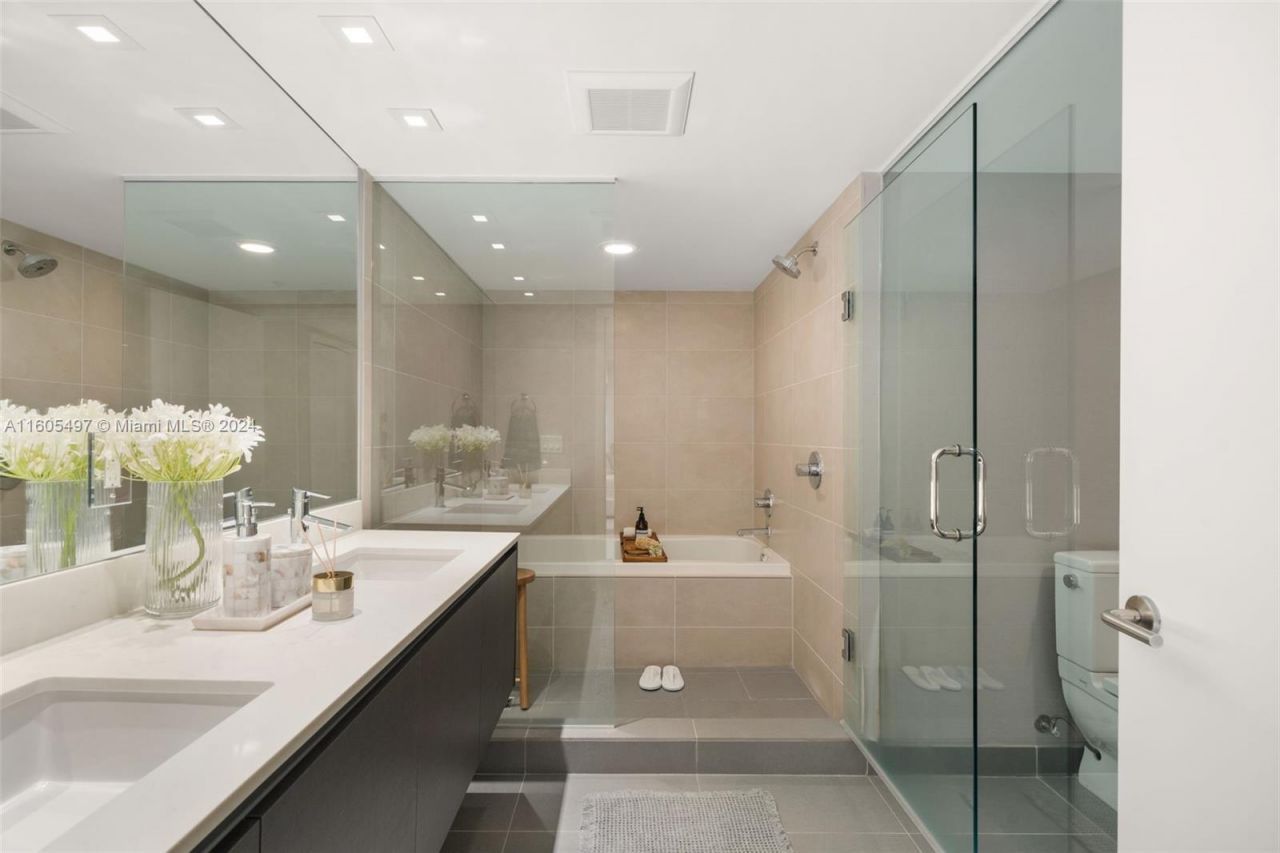 6620 Indian Creek Dr, Unit 308, Miami Beach, FL 33141 Photo