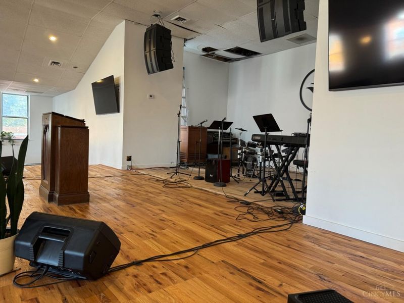 503 Clark Street, Cincinnati, OH 45202 Photo 14