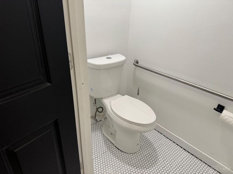 503 Clark Street, Cincinnati, OH 45202 Photo 16