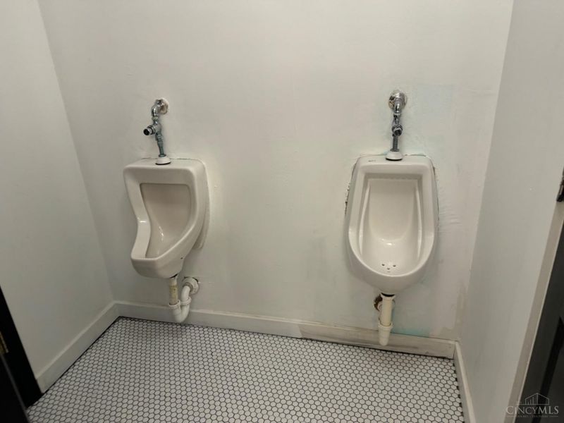 503 Clark Street, Cincinnati, OH 45202 Photo 17