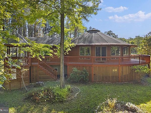 243 AARON MOUNTAIN ROAD, CASTLETON, VA 22716