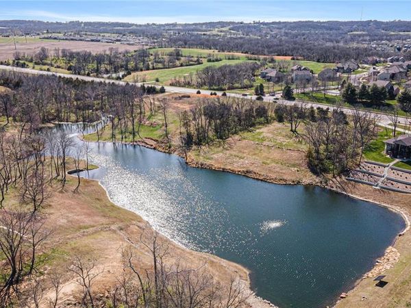 3903 S 20th Street, Leavenworth, KS 66048