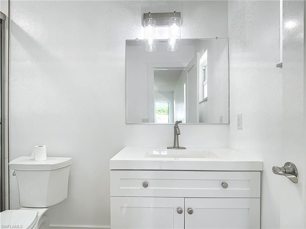 375 Carnaby Ct, Unit 54, Naples, FL 34112 Photo