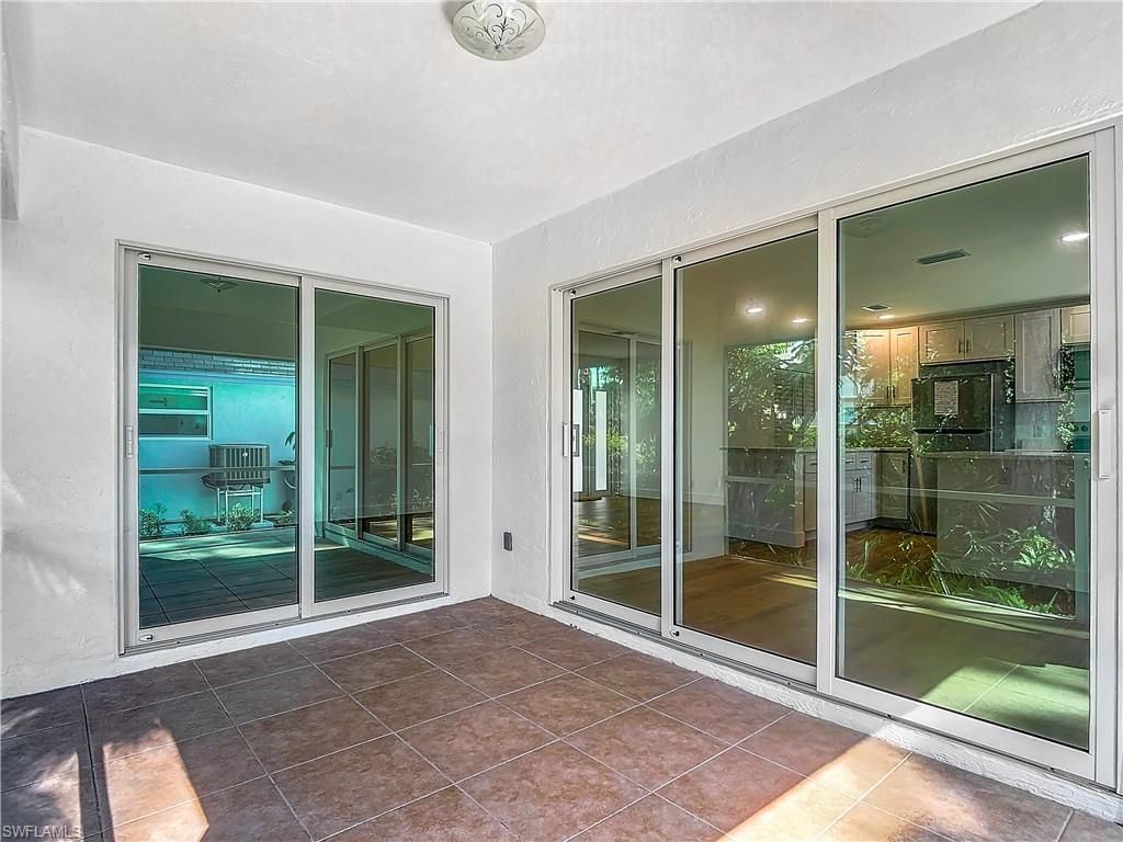 375 Carnaby Ct, Unit 54, Naples, FL 34112 Photo
