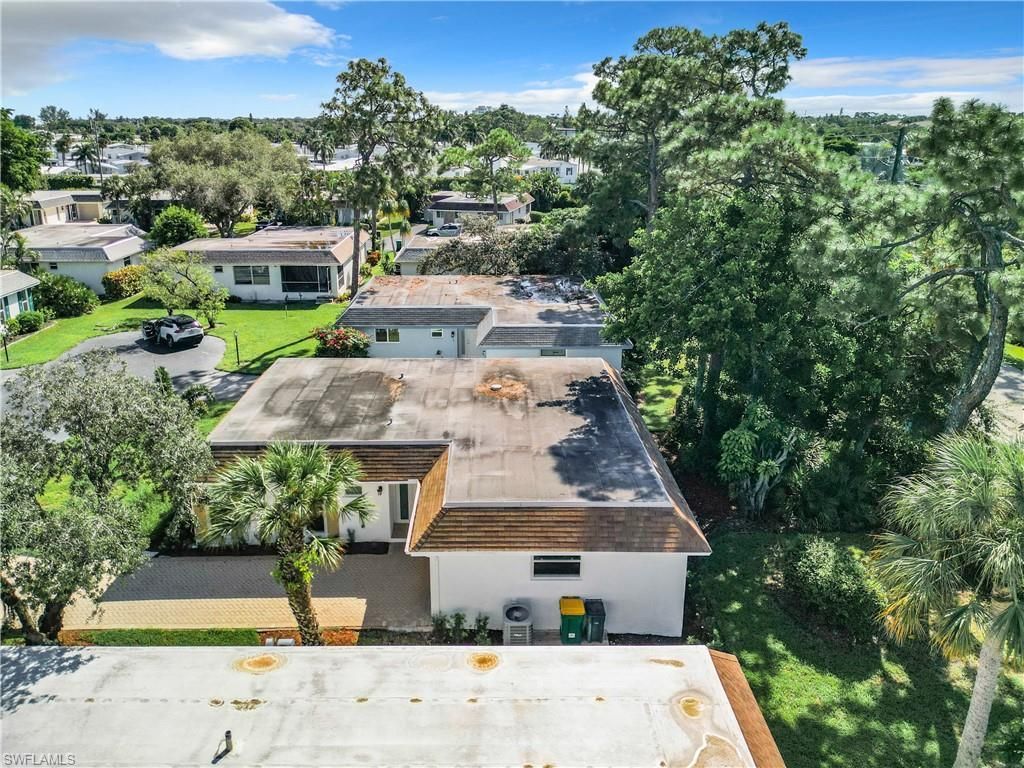 375 Carnaby Ct, Unit 54, Naples, FL 34112 Photo