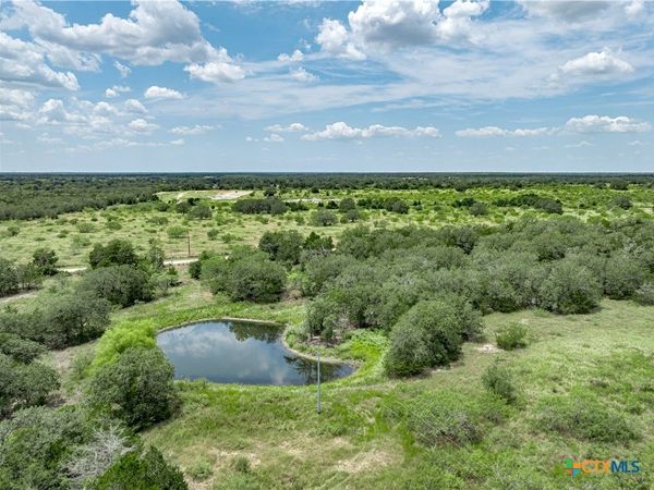 1345 Davis Road, Flatonia, TX 78949