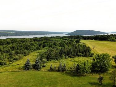 O Grove Springs/ Keuka Highlands Road Road, Wayne, NY 14893
