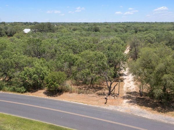 19366 BENTON CITY RD, Somerset, TX 78069
