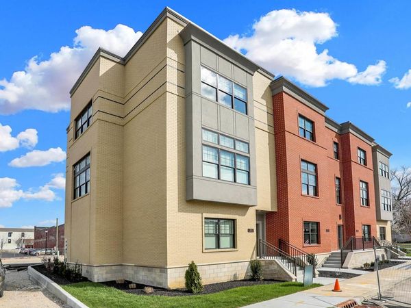 76 E Wayne Street, Unit B, Franklin, IN 46131