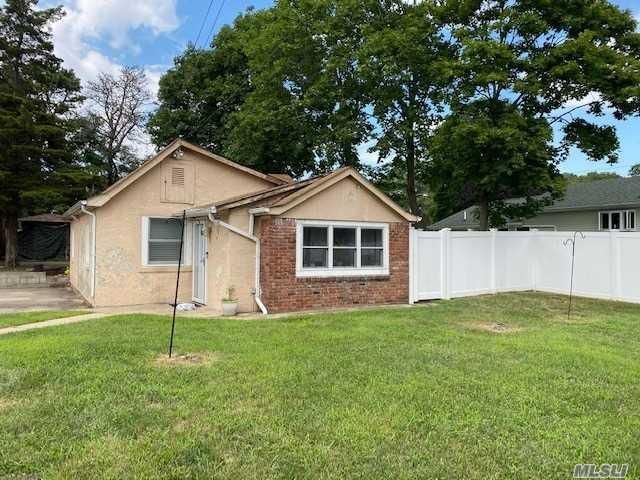 Please Call For Address, Central Islip, NY 11722 Main Photo
