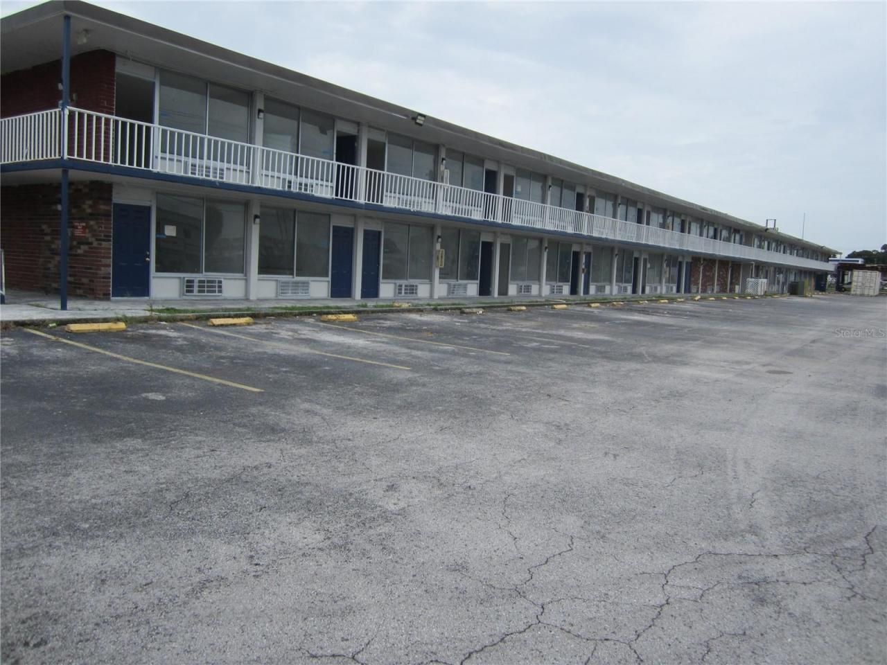 4011 E Columbus Drive, Tampa, FL 33605 Photo