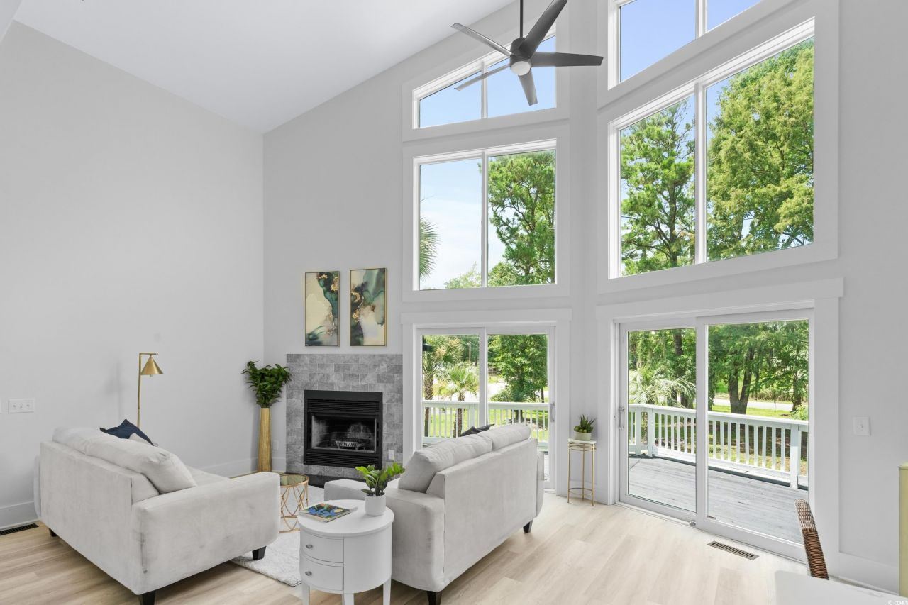 5800 Creekside Dr. Photo 3