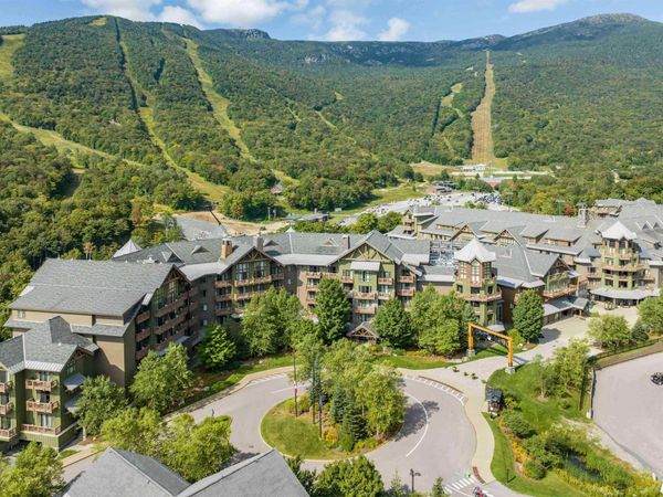 7412 Mountain Road, Unit 408, Stowe, VT 05672