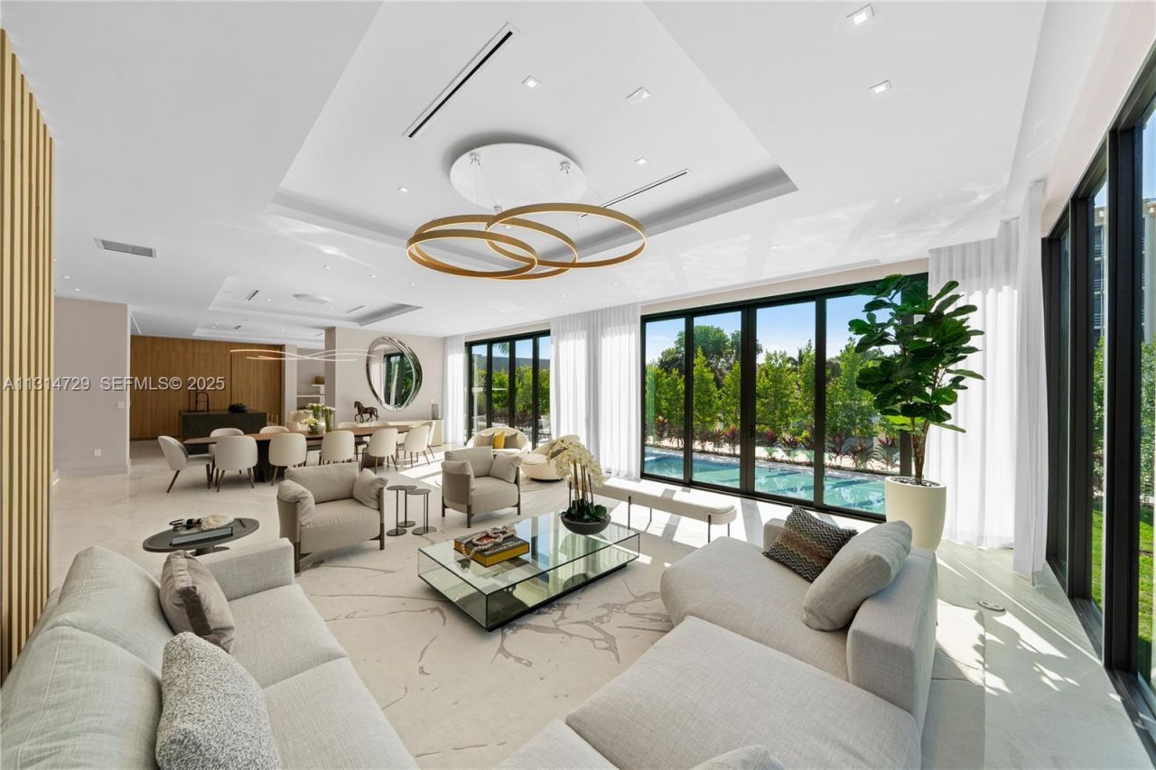 2950 NE 164th St, North Miami Beach, FL 33160 Photo