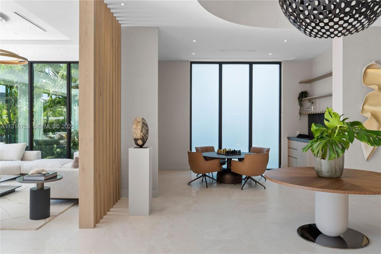 2950 NE 164th St, North Miami Beach, FL 33160 Photo