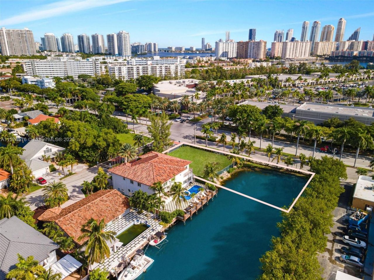 3460 NE 164th St, North Miami Beach, FL 33160 Photo