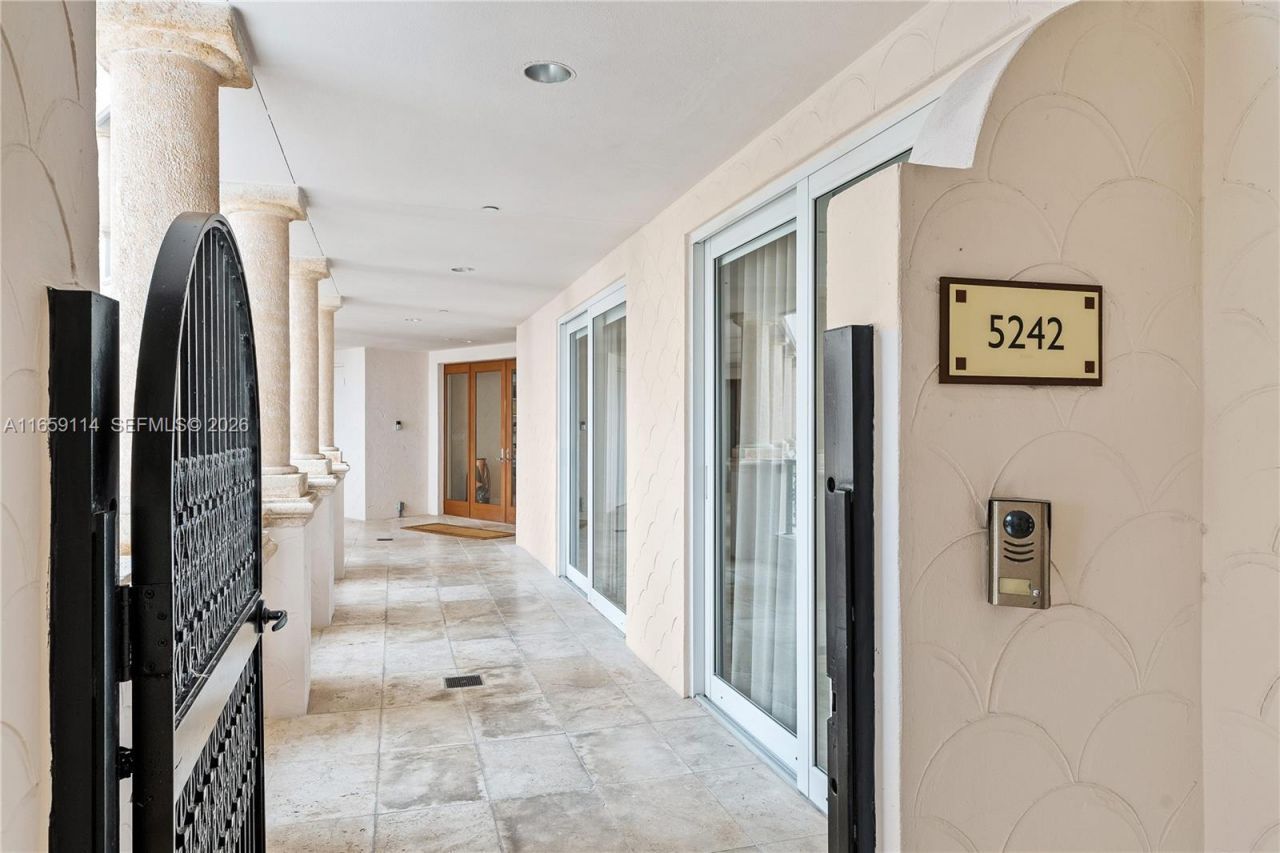 5242 Fisher Island Dr, Unit 5242, Miami Beach, FL 33109 Photo