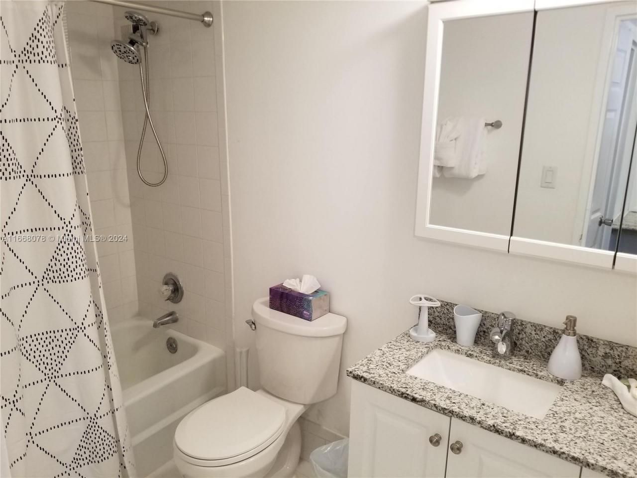 5161 Collins Ave, Unit 1715, Miami Beach, FL 33140 Photo