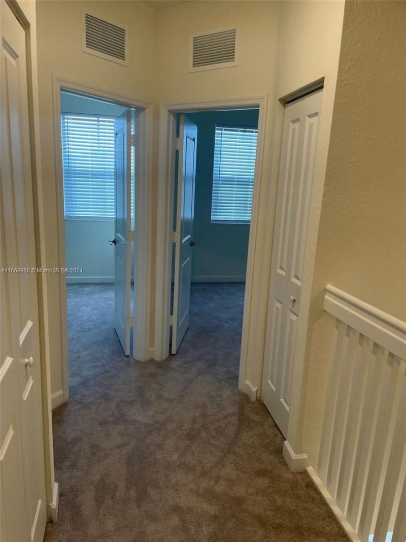 3415 W 112th Ter, Hialeah, FL 33018 Photo