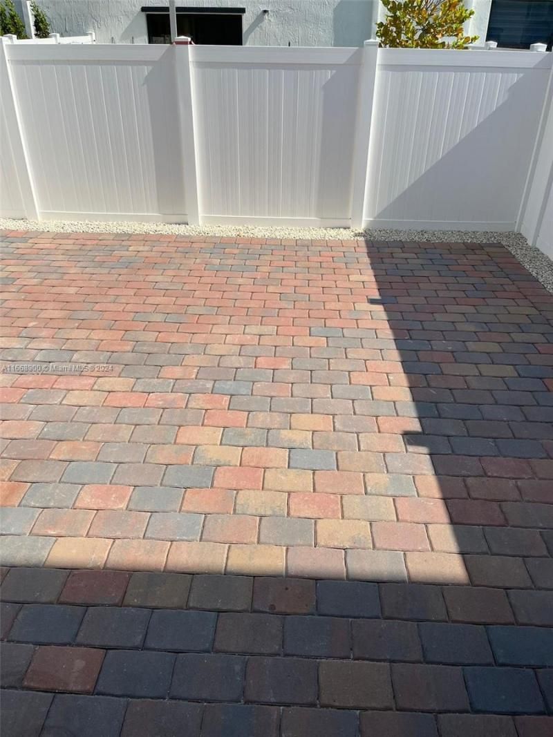 3415 W 112th Ter, Hialeah, FL 33018 Photo